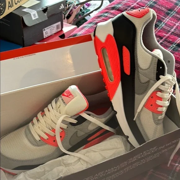 Nike Air Max III Sneakers - Picture 7 of 7